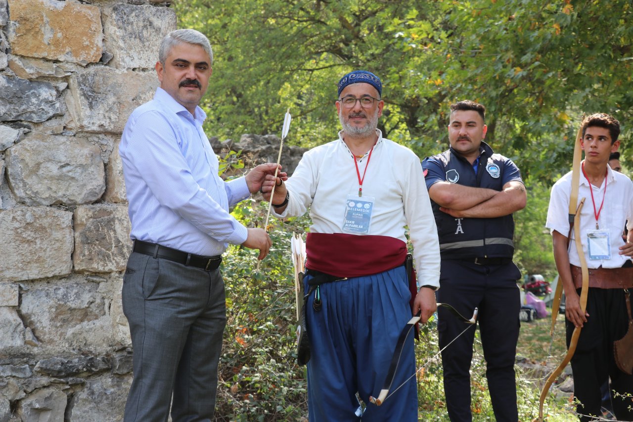 Pozantı’da “Geleneksel Türk Okçuluğu Belemedik Kupası” Düzenlendi