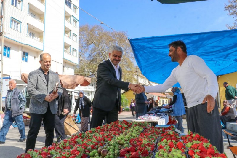 Başkan Ali Avan Halk Pazarını Ziyaret Etti “Kapalı Semt Pazarı’nı Yapacağız” Dedi