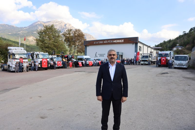 POZANTI BELEDİYESİ’NDEN 30 AYDA ÜRETKEN BELEDİYECİLİK ATAĞI: ARAÇ FİLOSUNA 14 YENİ HİZMET ARACI