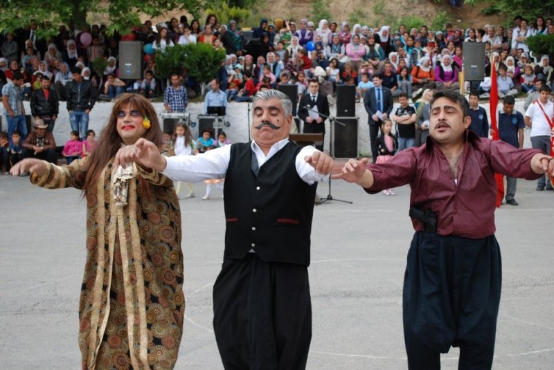 Pozantı Belediyesi Tiyatro Grubu Sahnelere Tekrar Dönüyor