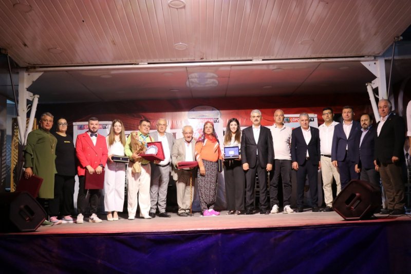 Pozantı Kongresi'nin Yıl dönümü Etkinliği Muhteşem Bir Konser ve Tiyatro ile Taçlandırıldı