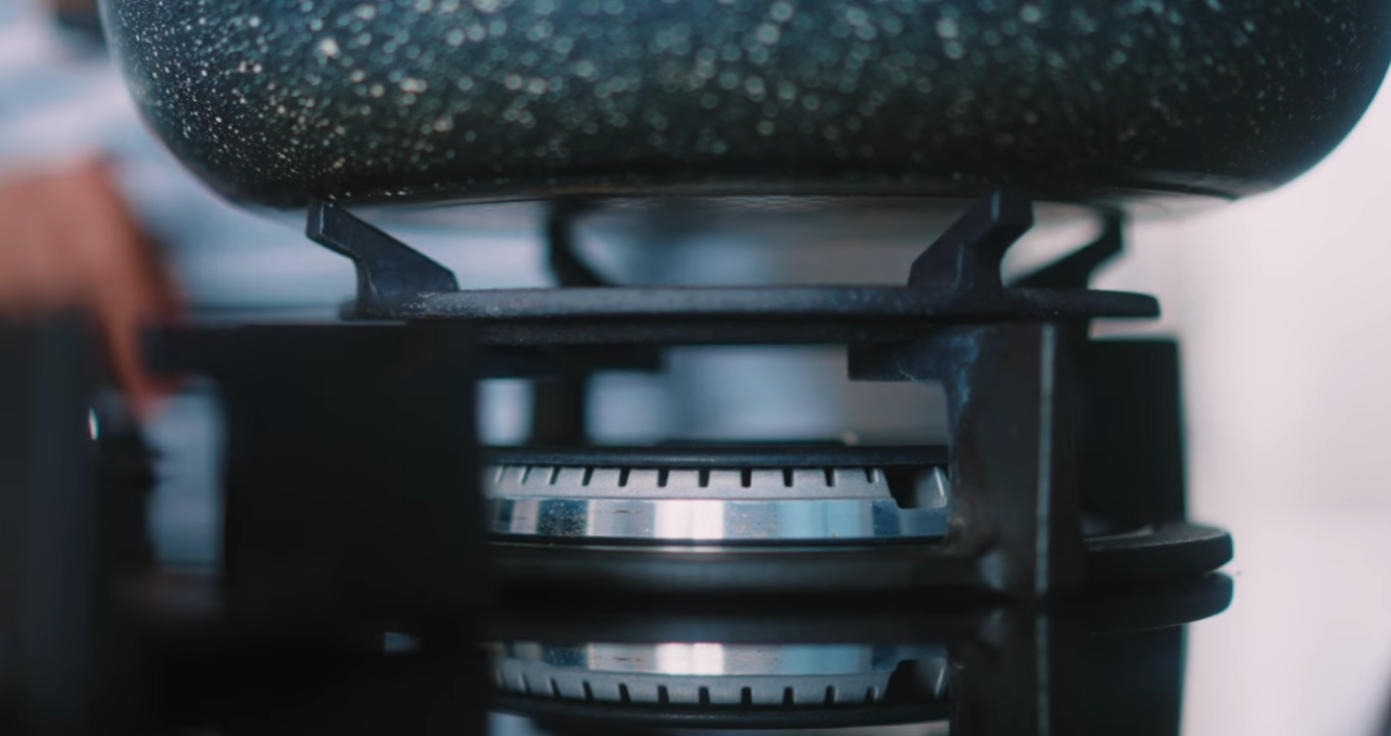 Pozantı'da Evleri Değil, Gönülleri de Isıtıyoruz!